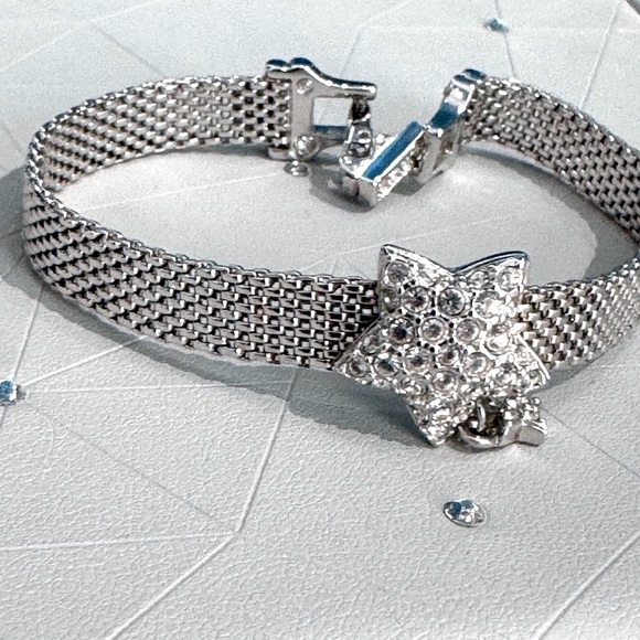 💥 Stunning Vintage Swarovski White Pave Crystal and Silver Star Woven Bracelet 💥 - Picture 1 of 13